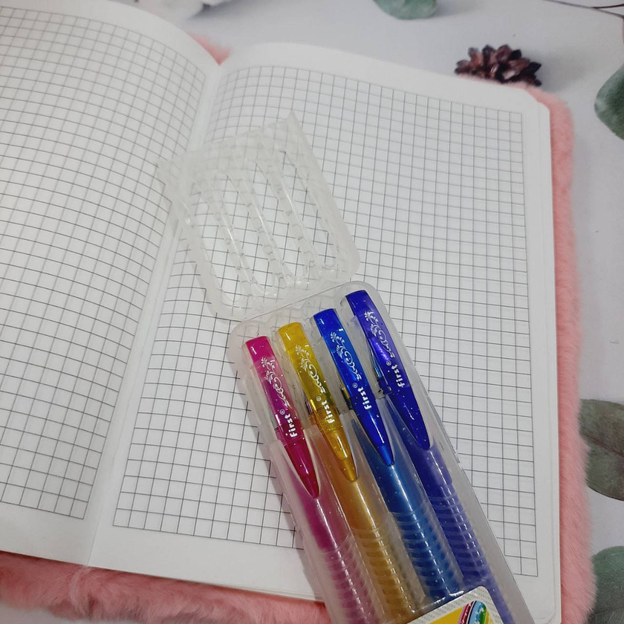 

Набор цветных Glitter pen ручек с блестками 4 шт