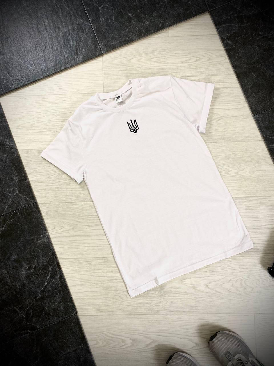 

Мужская футболка белая Герб Украины M