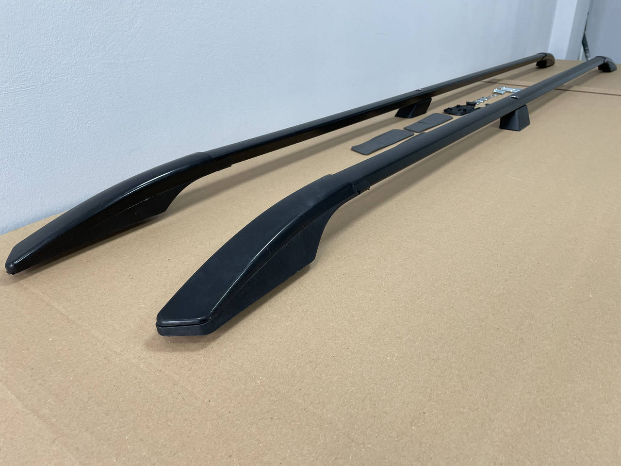 

Рейлинги / дуги на крышу Рейлінги Dacia Sandero сандеро черные