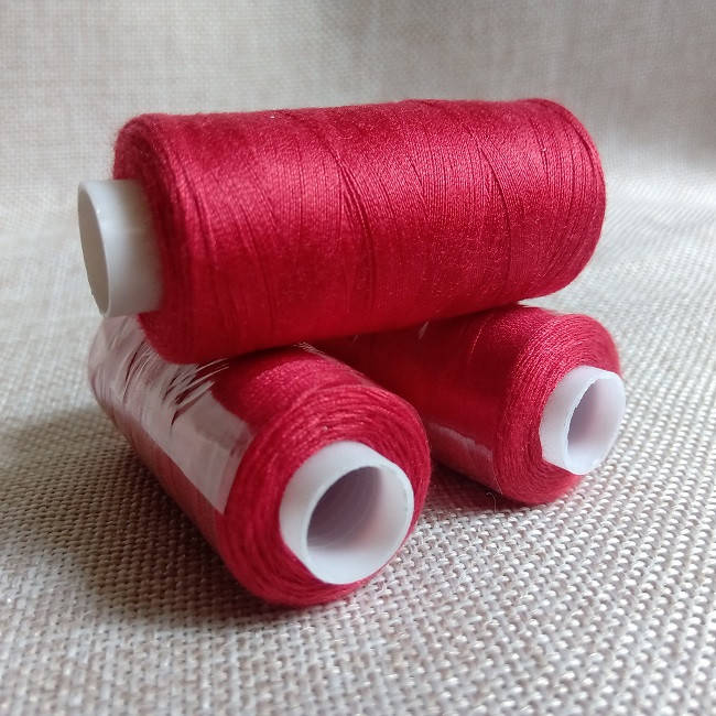 

Нить швейная Ninatex, 40/2 400 ярдов, красный 125.