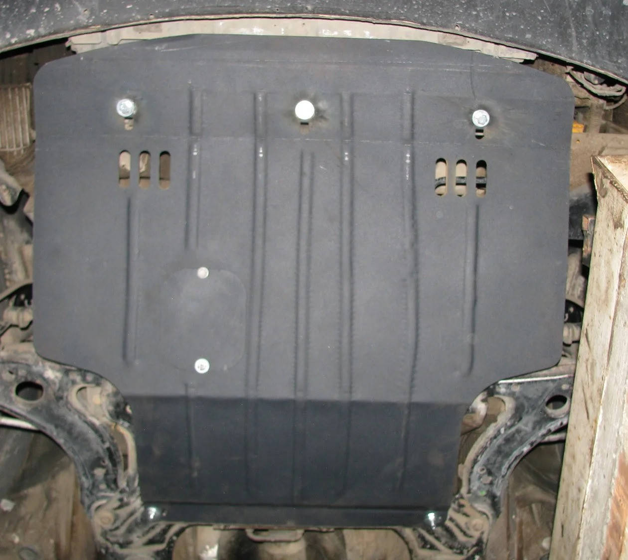 

Металевий захист двигуна та КПП Volkswagen Golf 4 (Бензин) 1997-2006 рр.