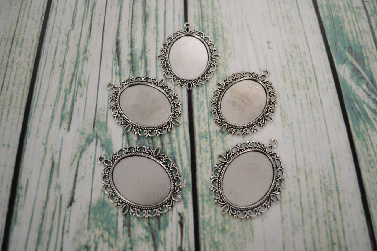 

Заготовка для оформления вышивки "Медальон/кулон"