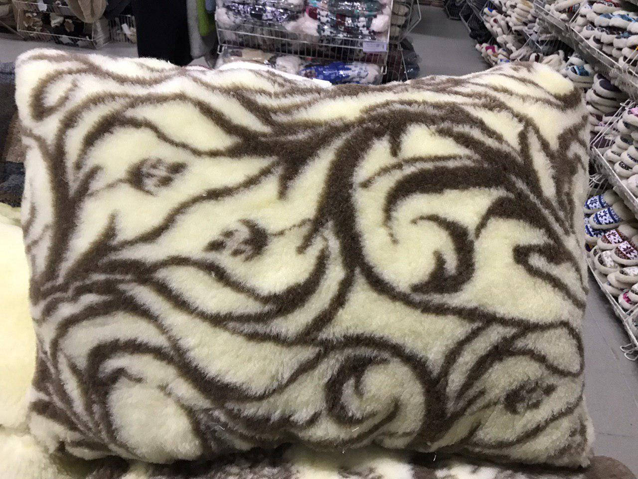 

Подушка из овечьей шерсти 50*70