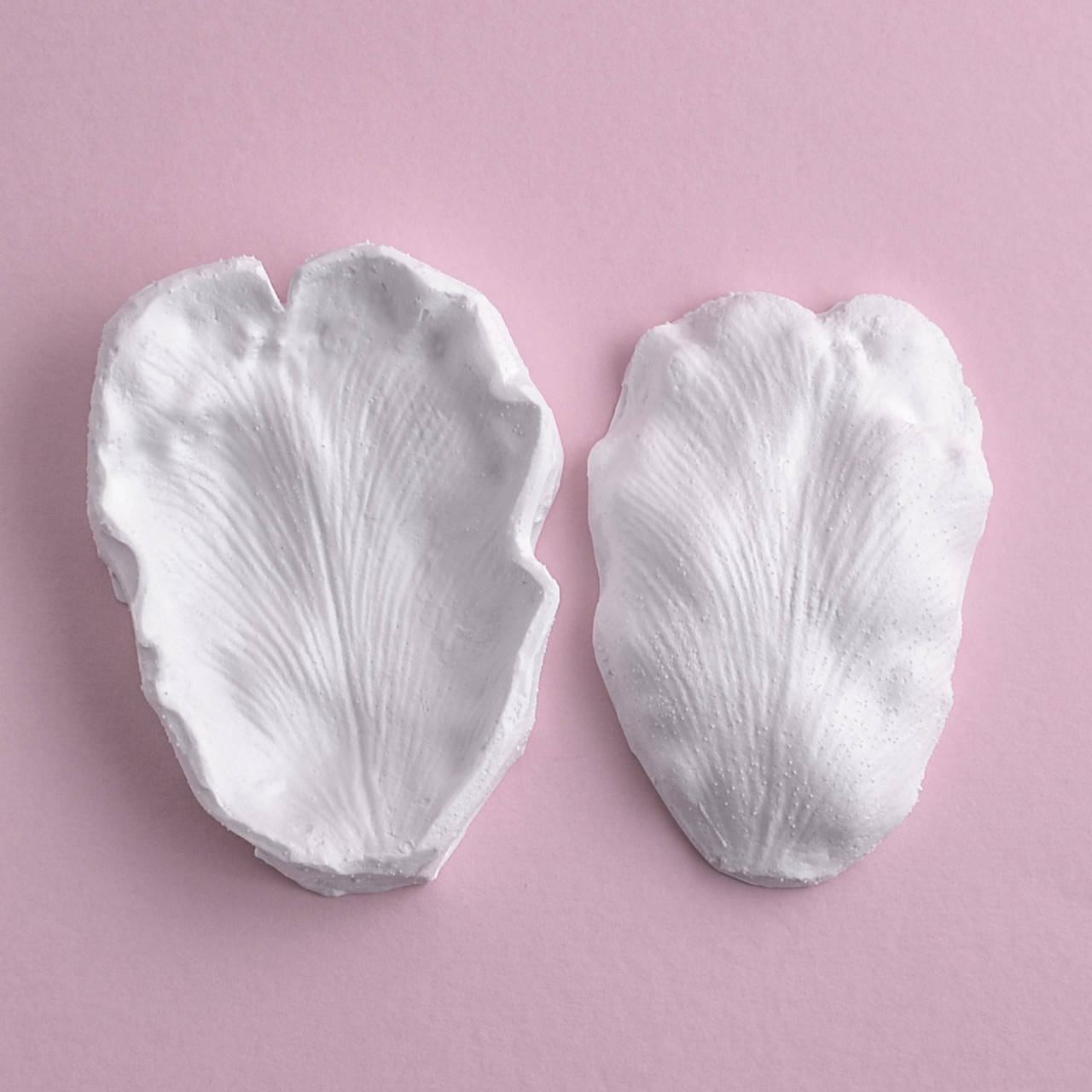 

Силиконовый вайнер Лепесток бархатного тюльпана 7.5х5.5 см