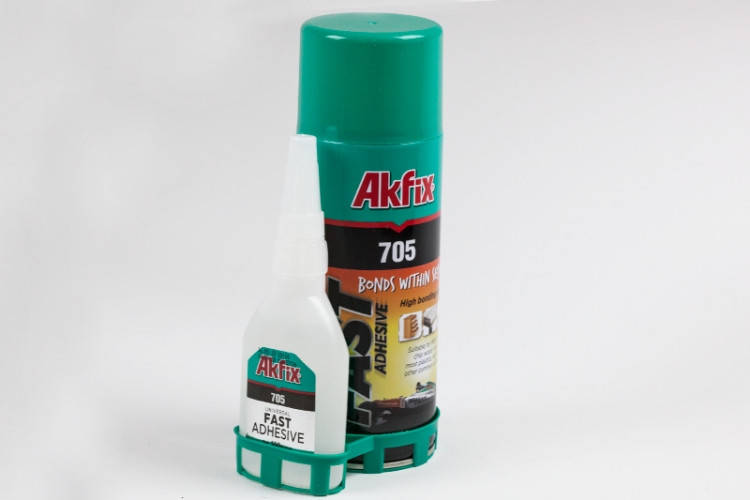 

Клей 705 Akfix, с активатором для экспресс склеивания