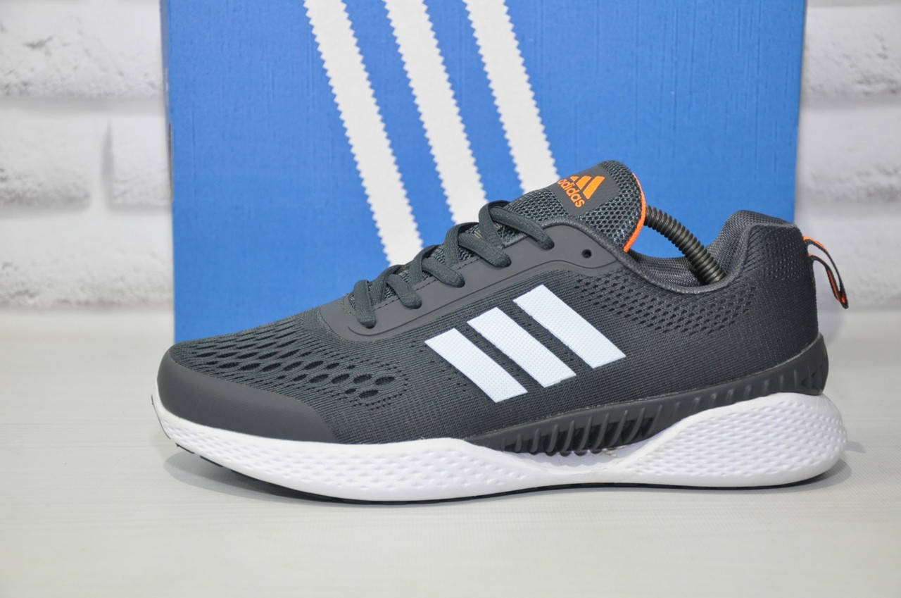

Мужские серые кроссовки сетка с дышащей подошвой стиле Adidas Climacool 44, Серый