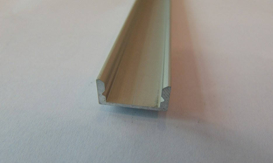 

Алюминиевый накладной led-профиль ЛП-7 Б/А + линза рассееватель