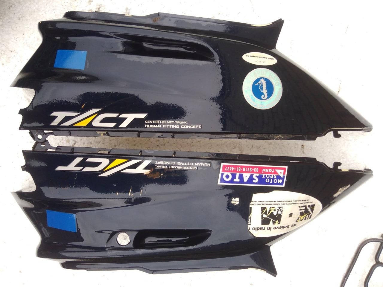 

Бока черные Honda Tact AF24