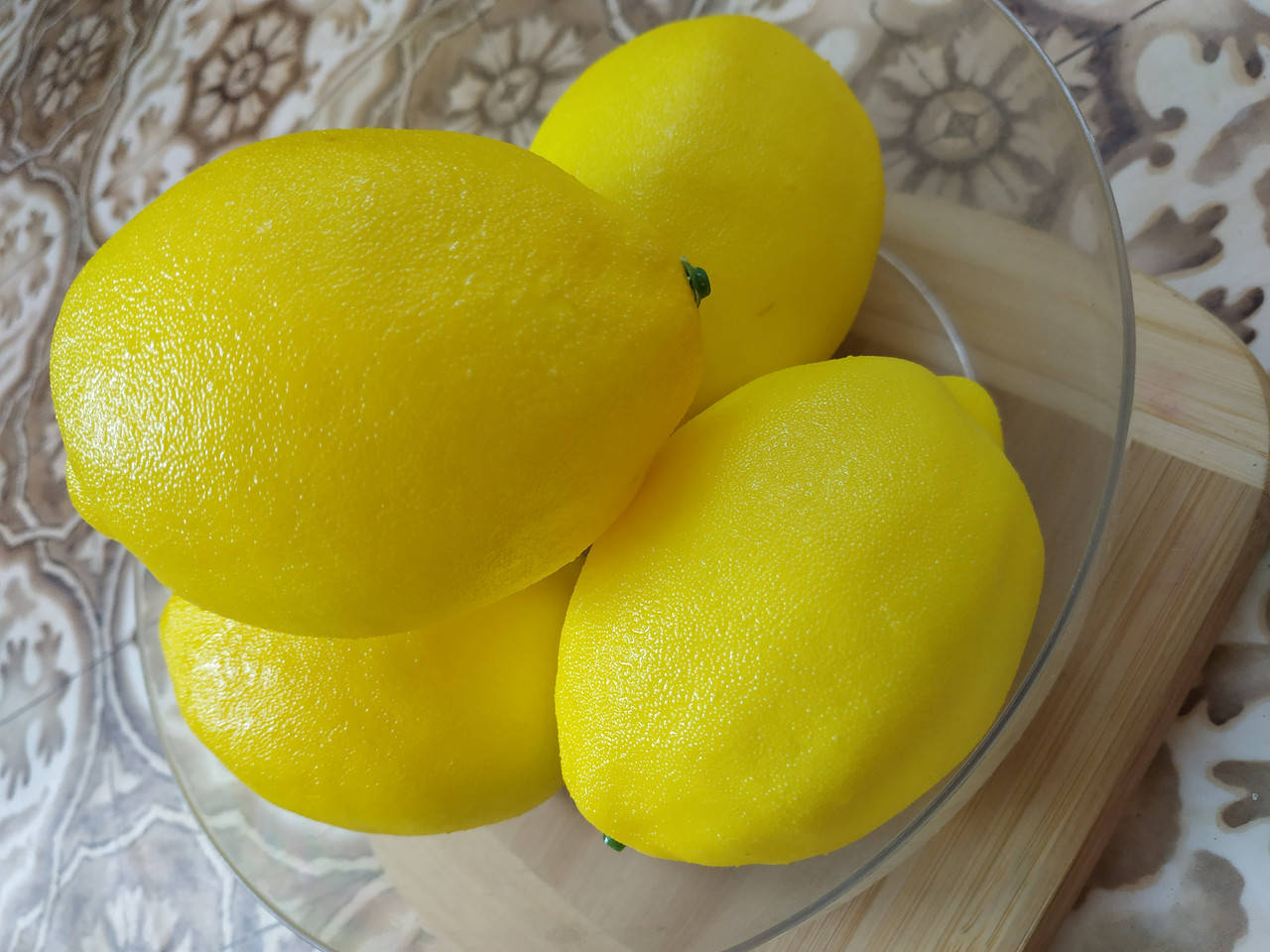 

Лимон искусственный муляж из пенопласта. 8 см.