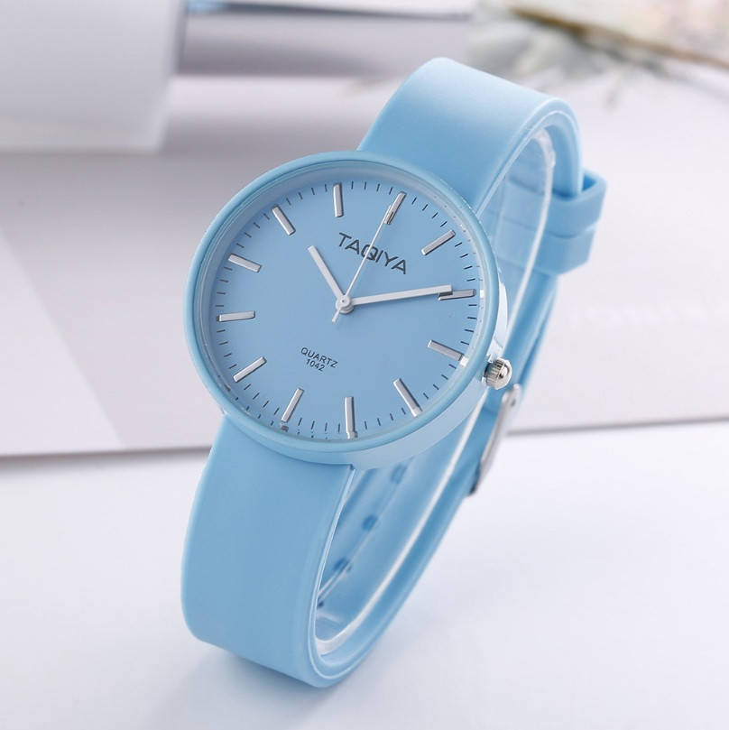 

Силиконовые женские часы Голубой