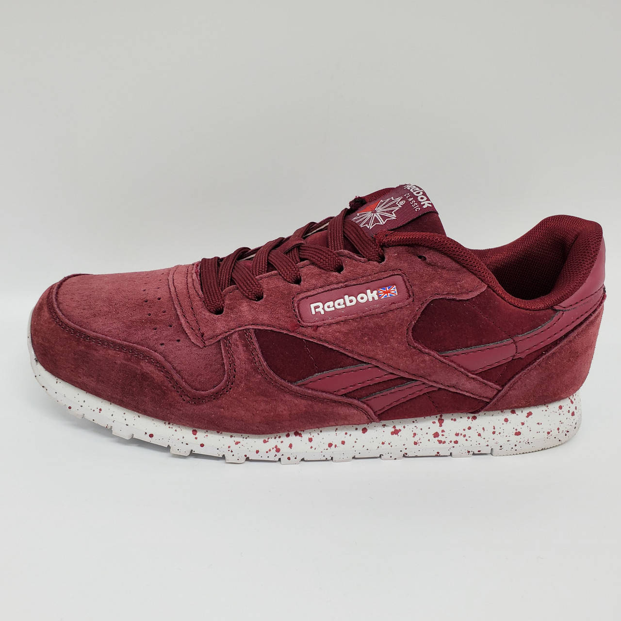 

Кроссовки женские замшевые бордовые Reebok., Бордовый