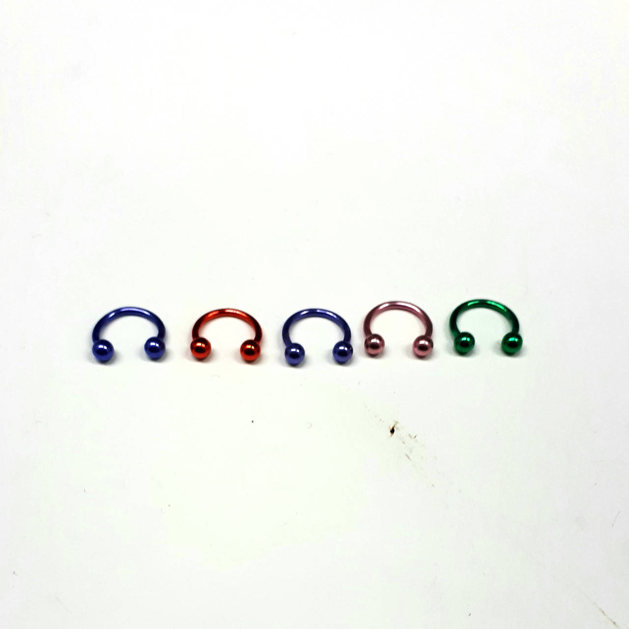 

Циркуляр с шариком мед. сталь, разные цвета, 10 мм ЦЕНА ЗА ШТУКУ