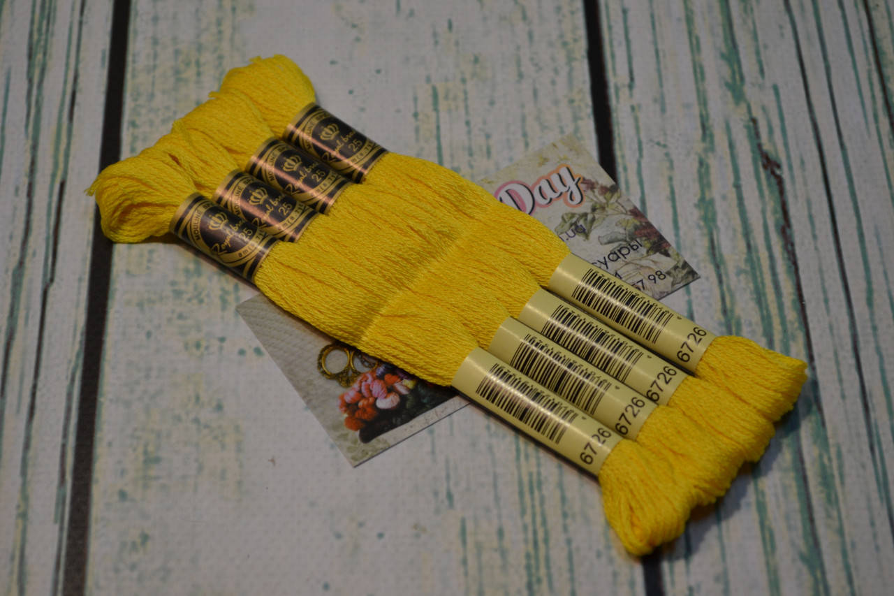 

Мулине Royal Broderie, цвет №726