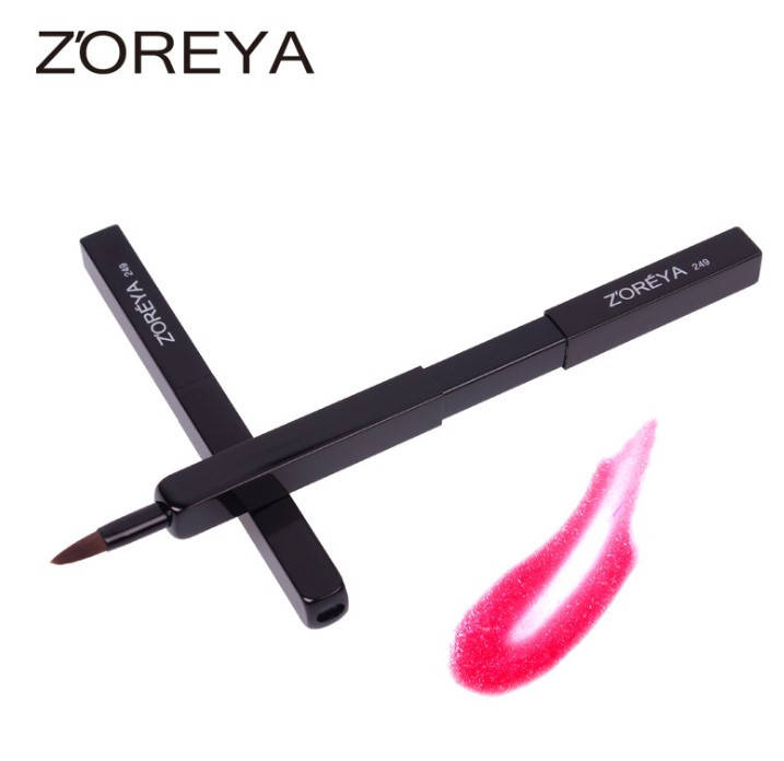 

Кисть для макияжа губ и контура выдвижная Zoreya Compact black