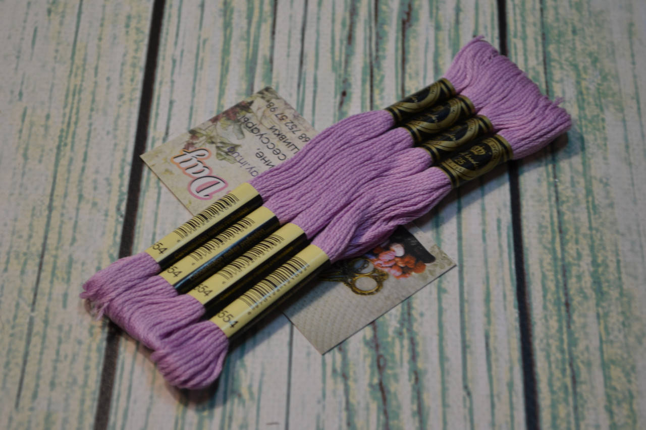 

Мулине Royal Broderie, цвет №554