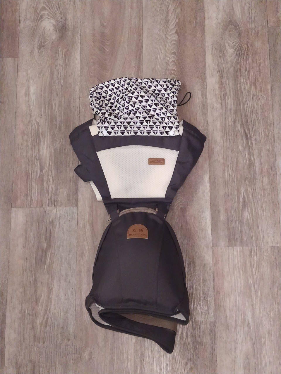 

Хипсит / Эргорюкзак от 3 до 36 мес / переноска для малышей, коричневый