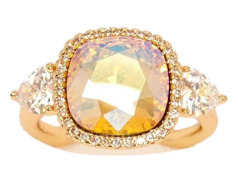 

Кольцо Xuping Позолота 18K с кристаллами Swarovski "Центральная Вставка Кристалл Огранки Cushion Cut"