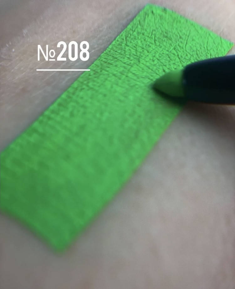 

Механический карандаш для глаз Colour Intense Be Bold №208