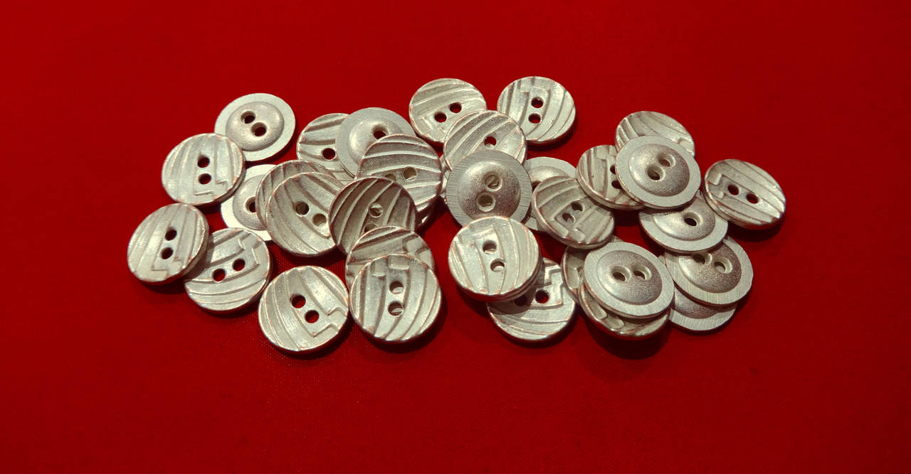 

Пуговица металлизированная рубашечная 12 мм белый никель