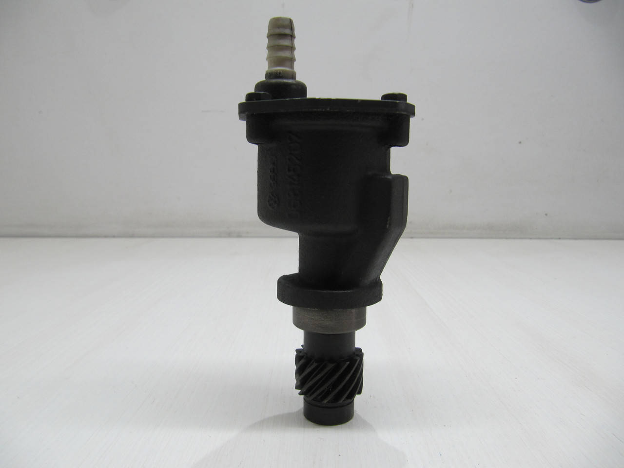 

Вакуумный насос 1.6 дизель D TD VW Гольф 2 Джетта 2 Пассат Б3 Ауди 80 Оригинал 068 145 207