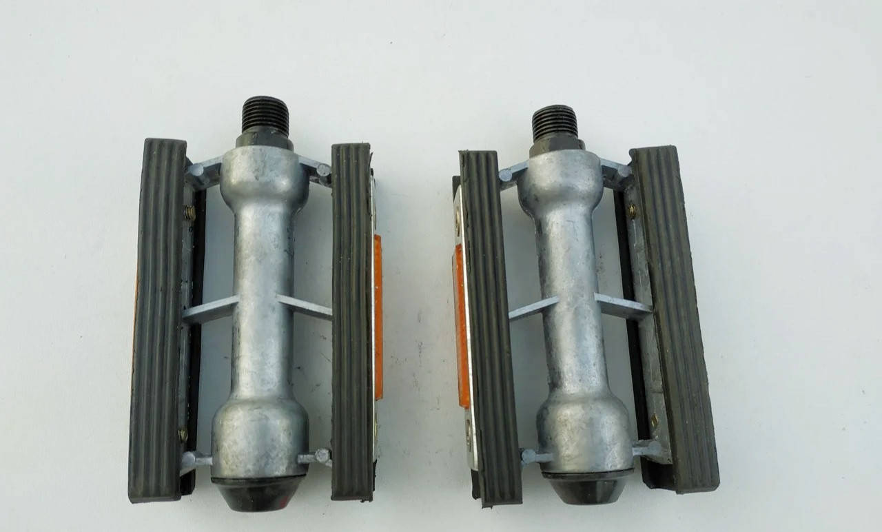 

Педали на велосипед усиленные на подшипниках