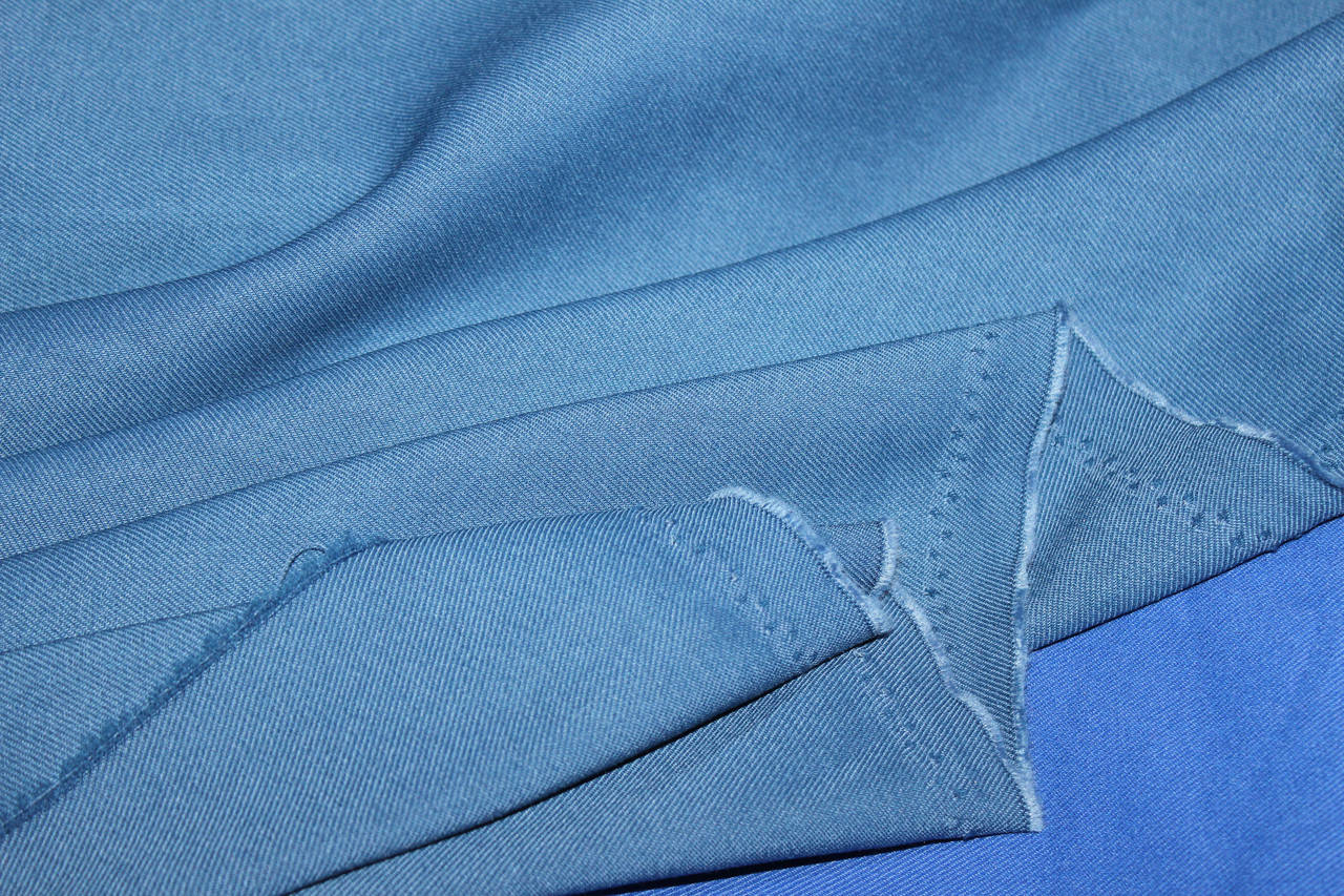 

Ткань джинс бенгалин, сильный стрейч! Цвет синий