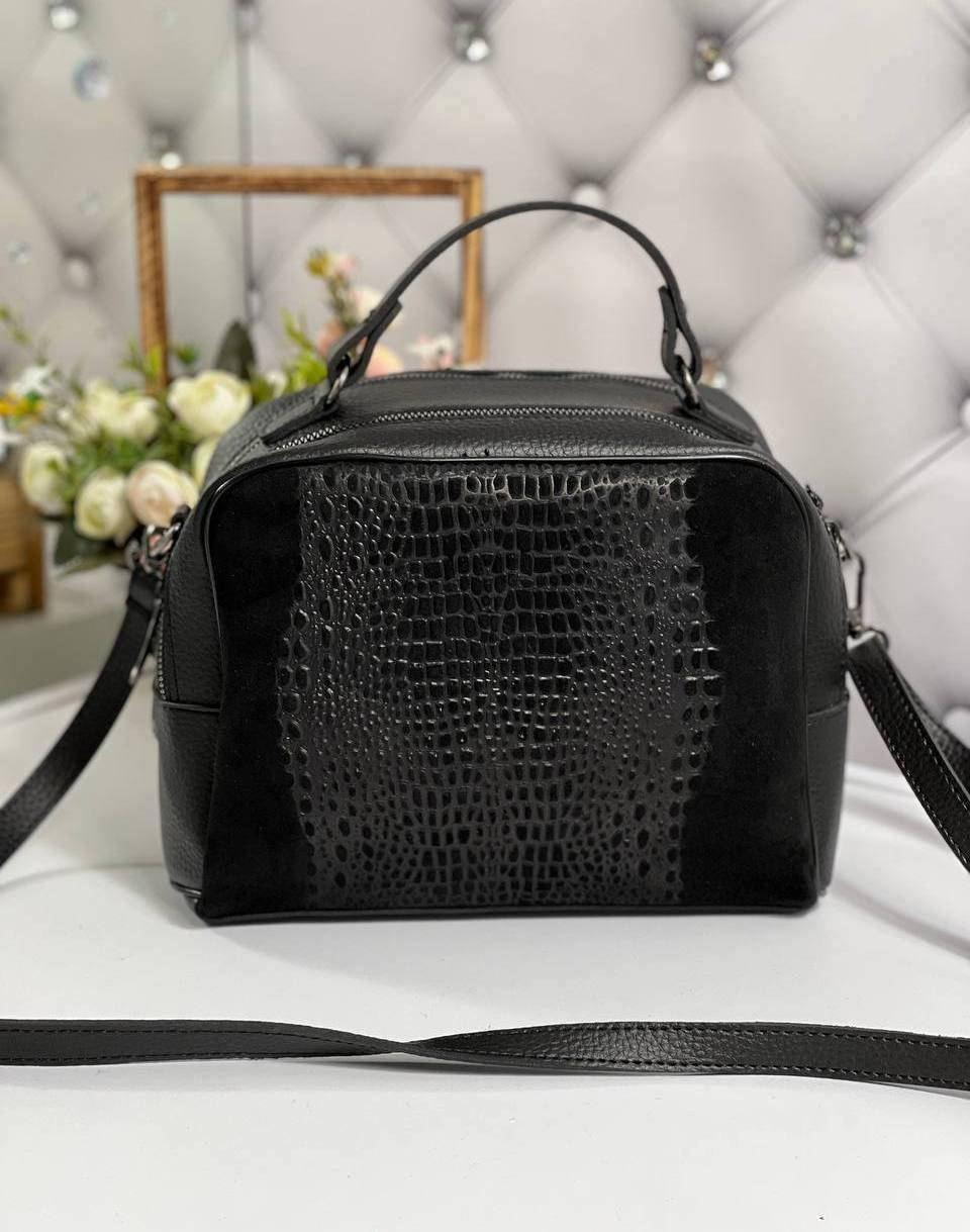 

Женская сумка чемоданчик кроссбоди молодежная модная черная натуральная замша+кожзам, Черный