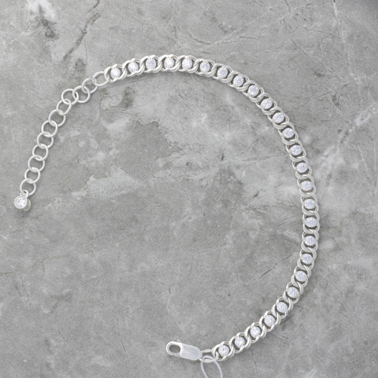 

Браслет серебряный "Арабка (бисмарк арабский)" с белыми камнями