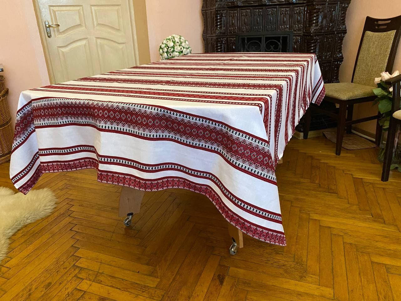 

Скатерть льняная "Украинский орнамент" (В размерах)(раскладной стол) 150х220