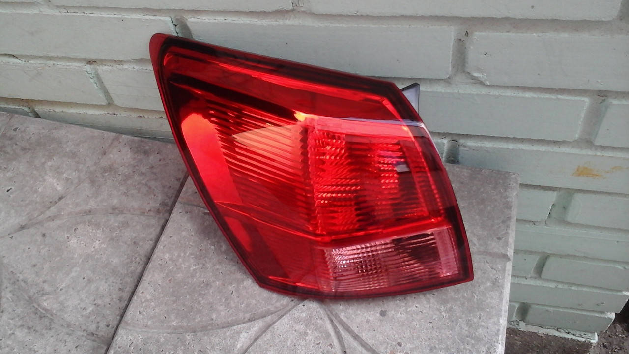 

Задний фонарь левый Nissan Qashqai, (Ниссан Кашкай) 2006-2009
