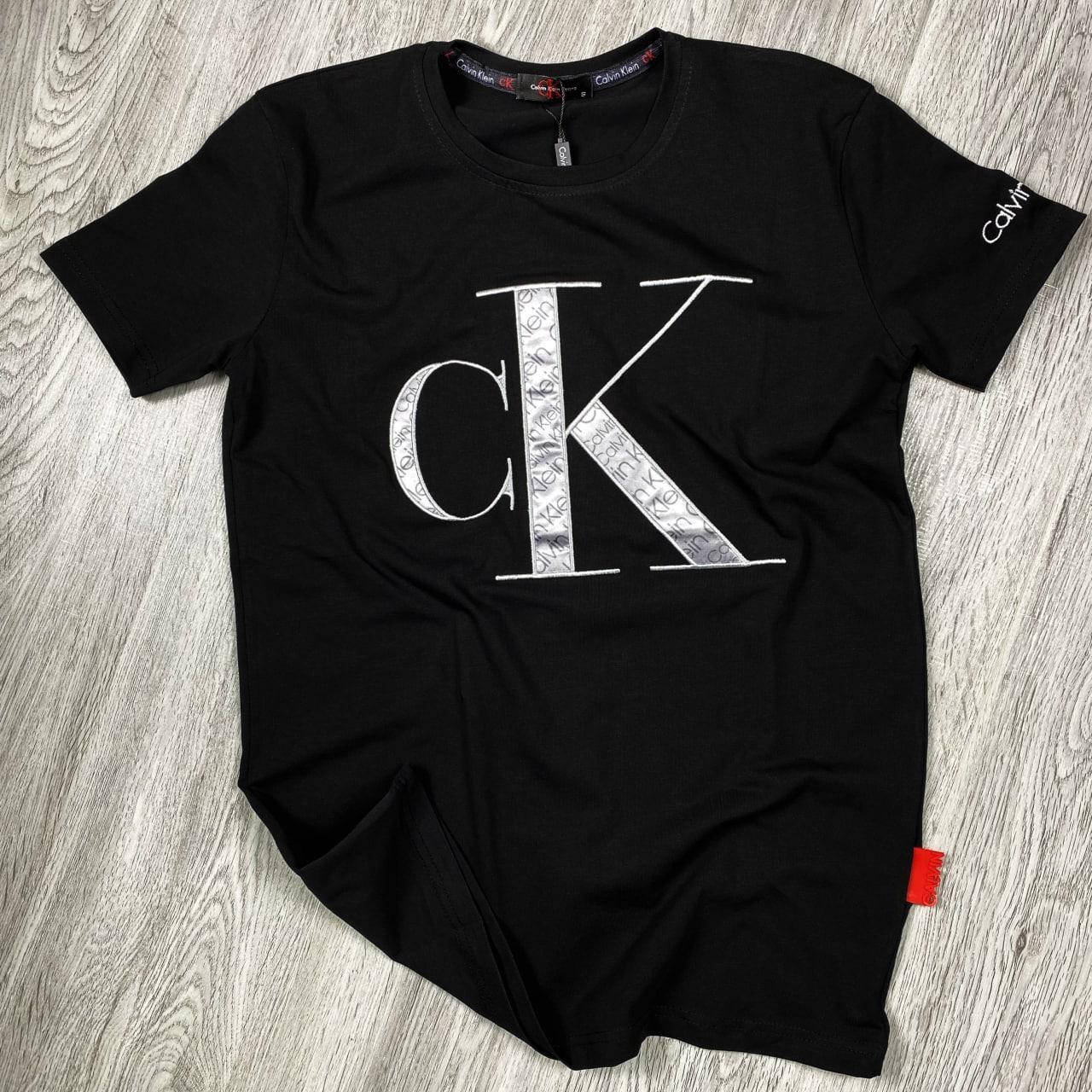 

Брендовая футболка Calvin Klein, Черный