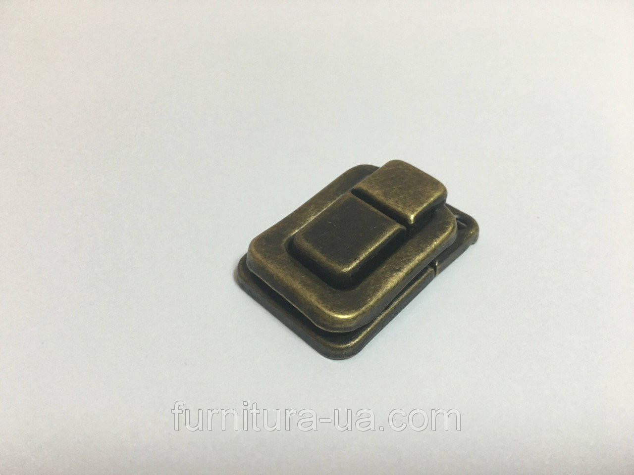 

Замок тёмный. 38х25мм