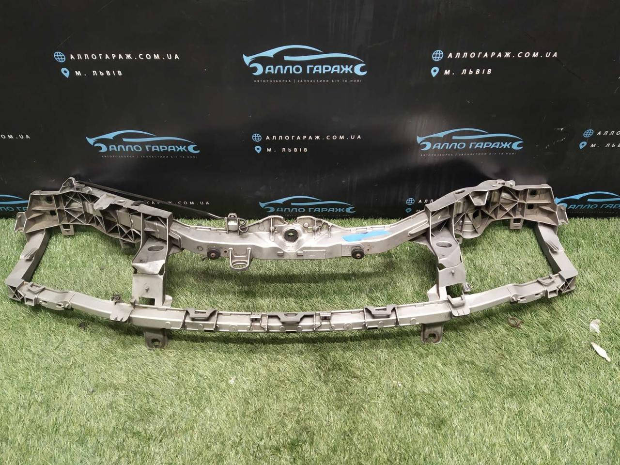 

Телевизор передний фокус 2 2008-2010 Ford Focus Панель передняя Оригинал
