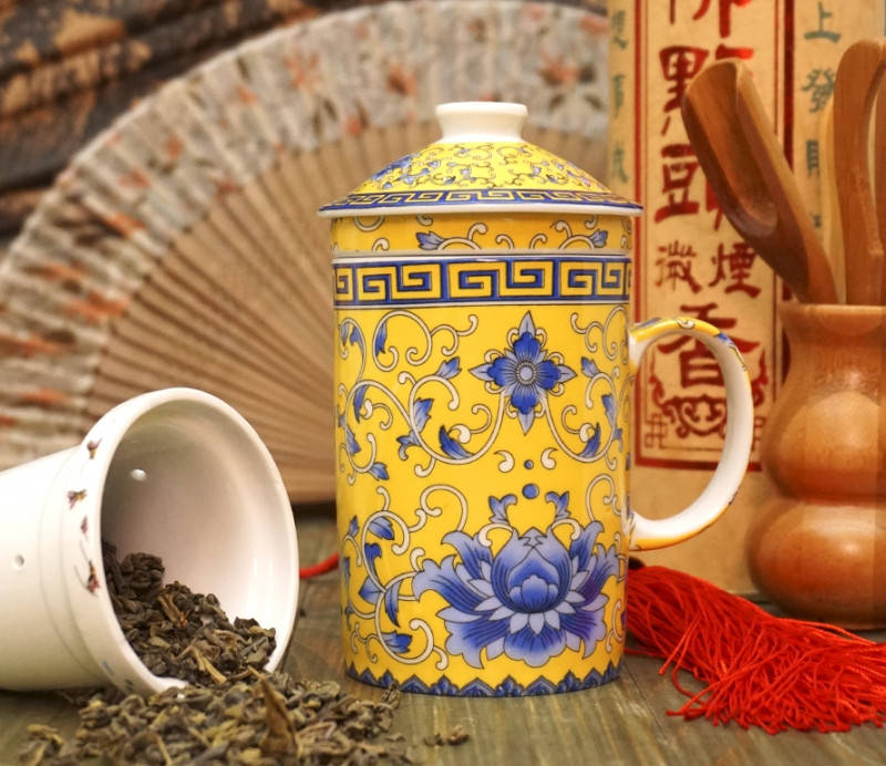 

Кружка заварник с ситечком "Пион"