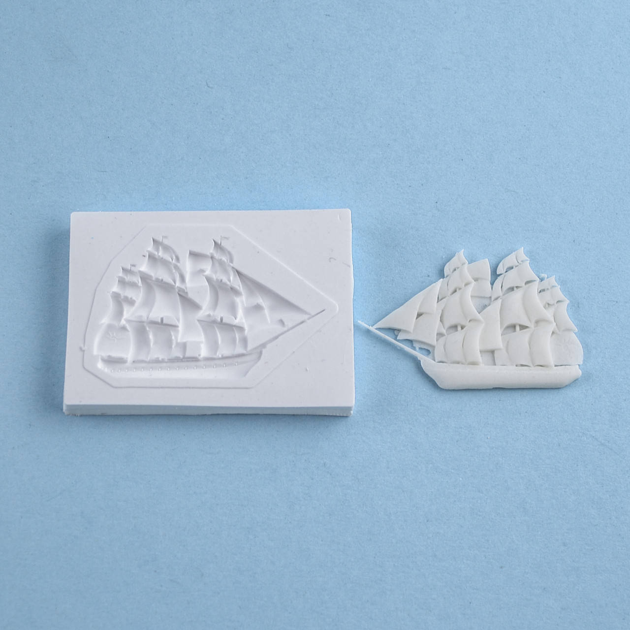 

Силиконовый молд Кораблик 6.0х4.4 см