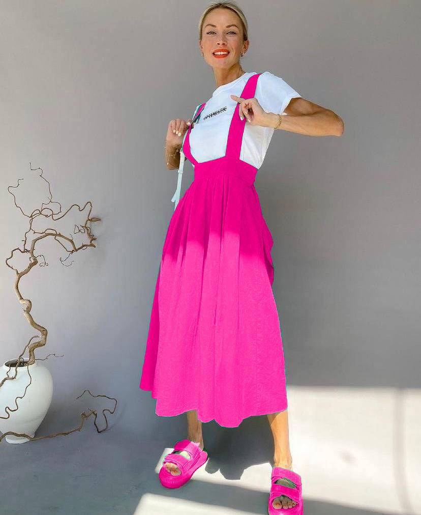 

Женский Сарафан+ футболка. Размер: 42-44, 46-48. Ткань: футболка: кулирка, Сарафан : котон Турция.