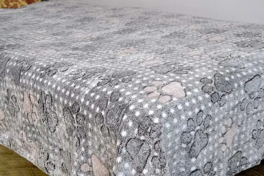 

Плед с лапками из бамбукового волокна 150*200
