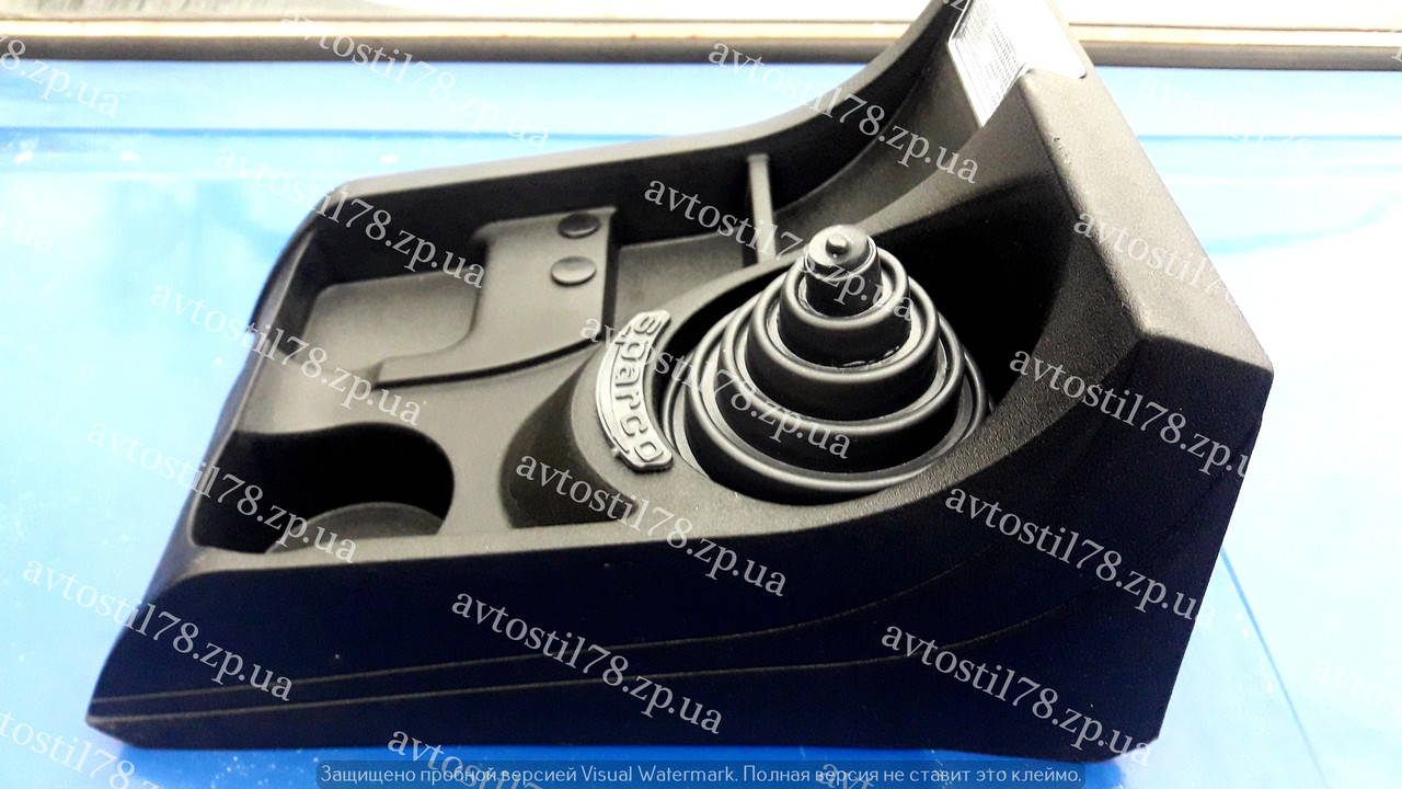 

Накладка тоннеля КПП 2101, 2102, 2103, 2106 (высокая) с чехлом КПП, с подсветкой (борода)