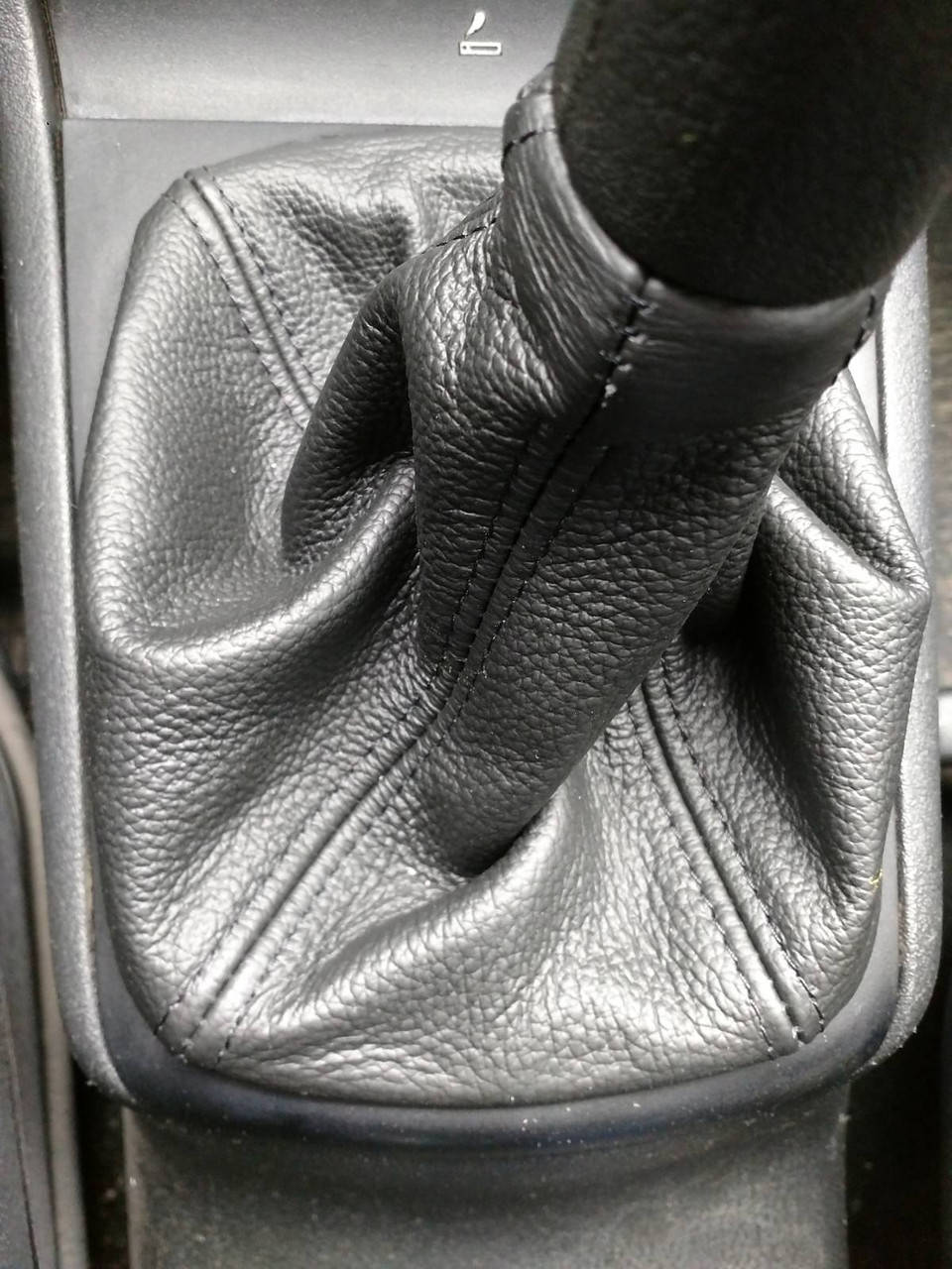 

Чехол КПП Skoda Octavia Tour 98-011г. кожа