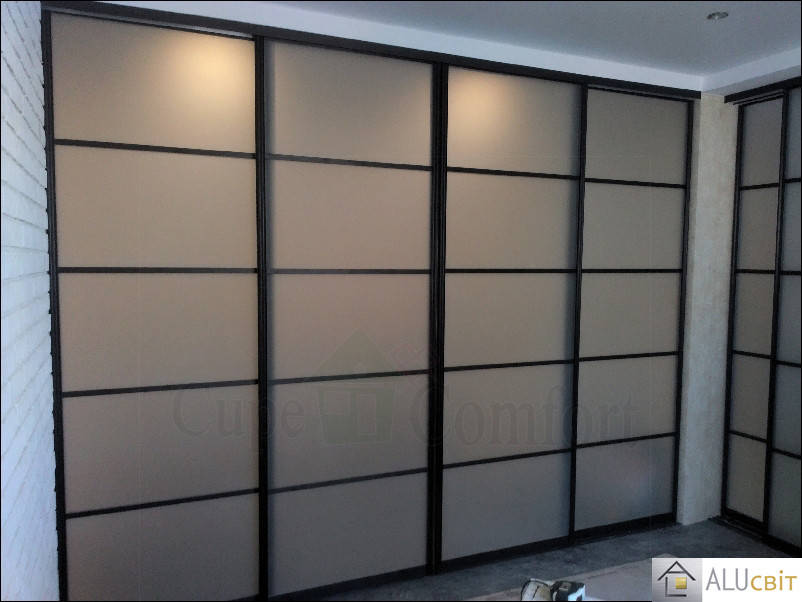 

Межкомнатные раздвижные двери купе