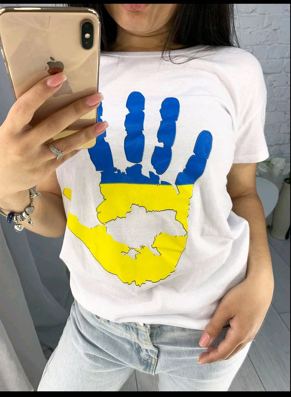

Жіночі футболки патріотичні білі 44р