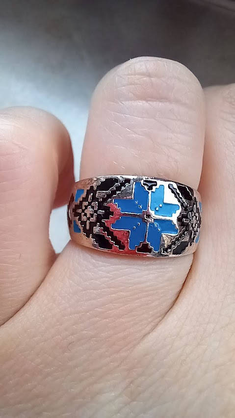 

Серебряное кольцо вышиванка