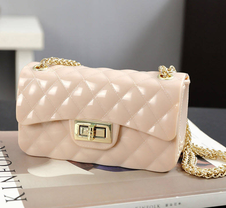 

Оригинальная Fashion сумка сундучок на цепочке