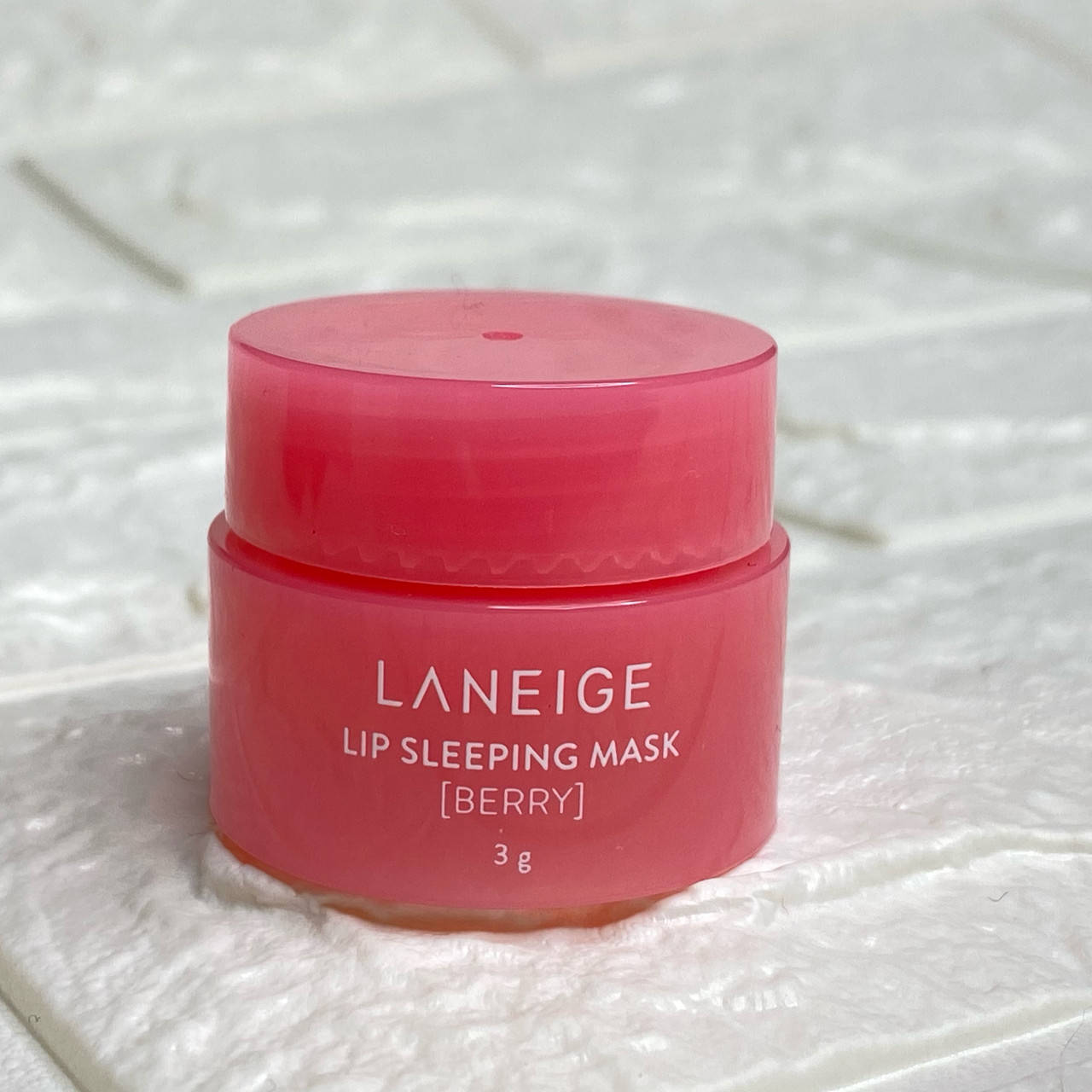 

Бальзам-маска для губ с экстрактом ягод Laneige Lip