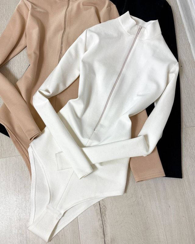 

Женское трикотажные боди на молнии белое размер 42-48, Разные цвета