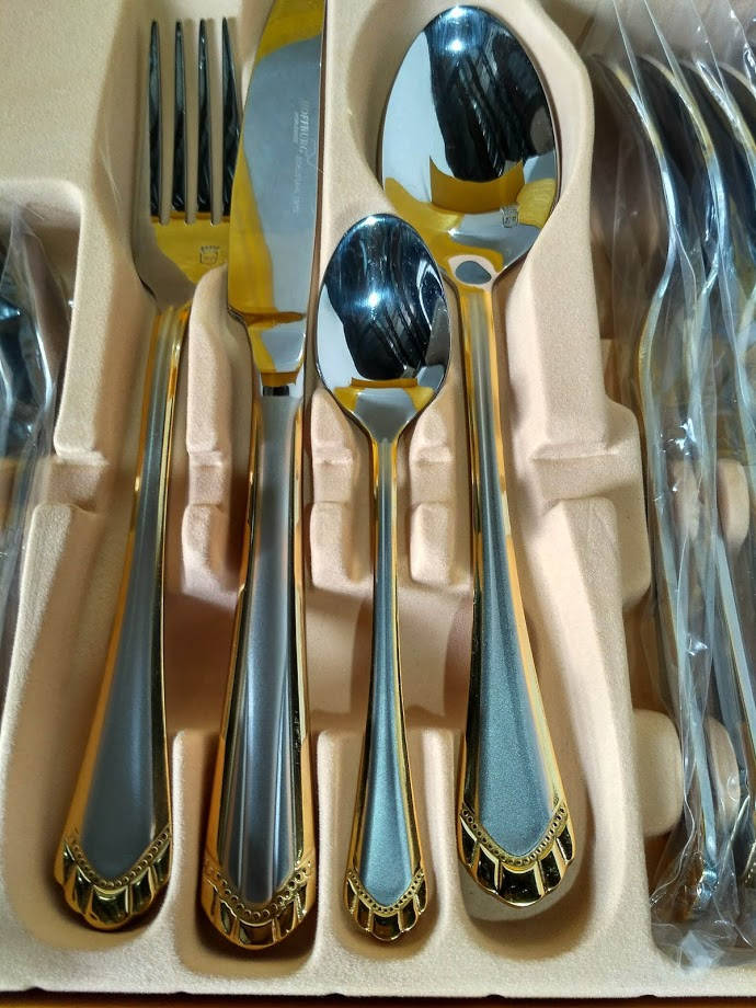 

Столовый набор Hoffburg HB 24011 GS 24 предмета