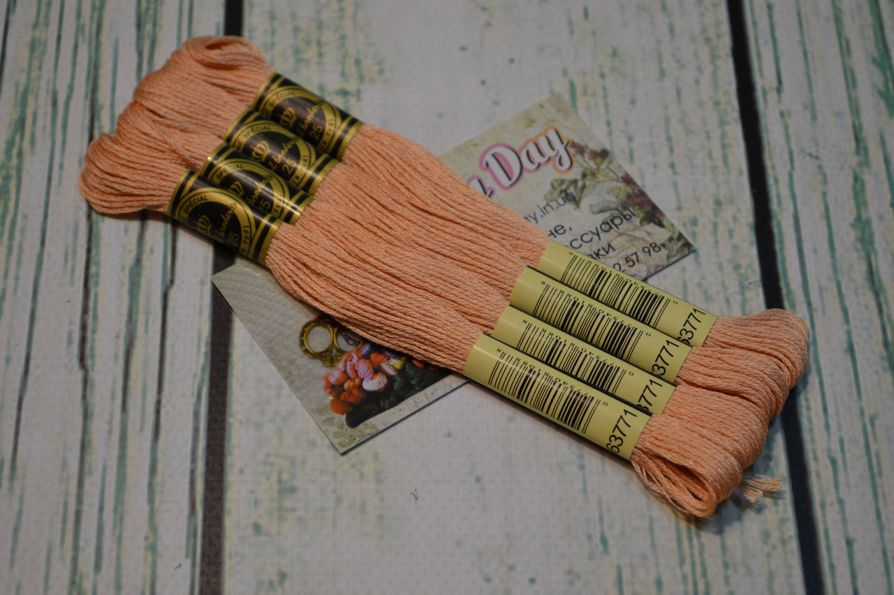 

Мулине Royal Broderie, цвет №3771