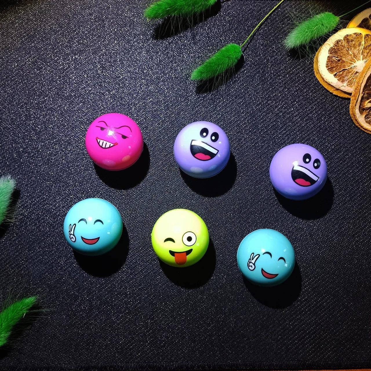 

Бальзам для губ "Смайлик" ☺️