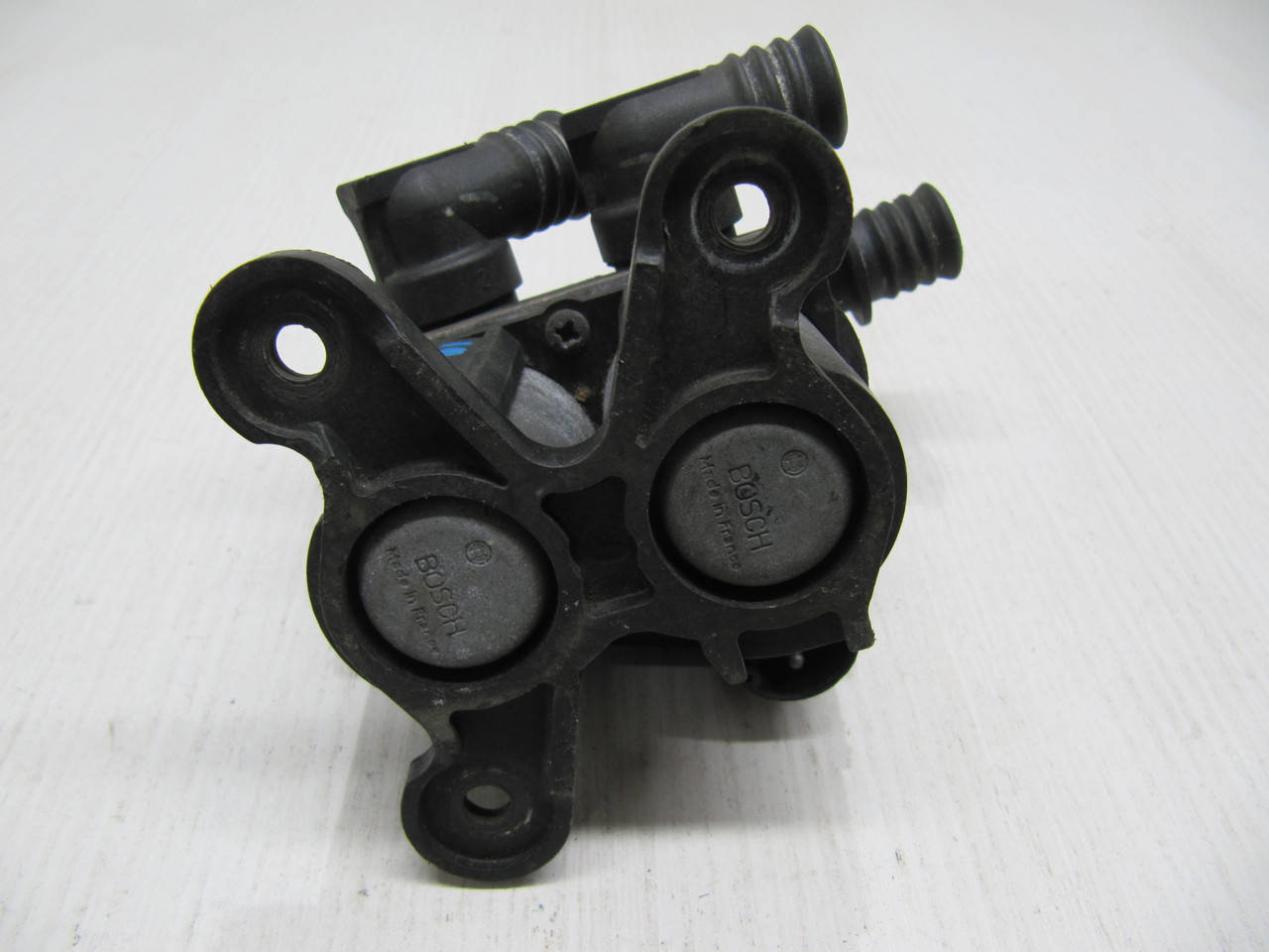 

Електромагнитный клапан печки БМВ BMW E32 E34 Оригинал 1.382.299