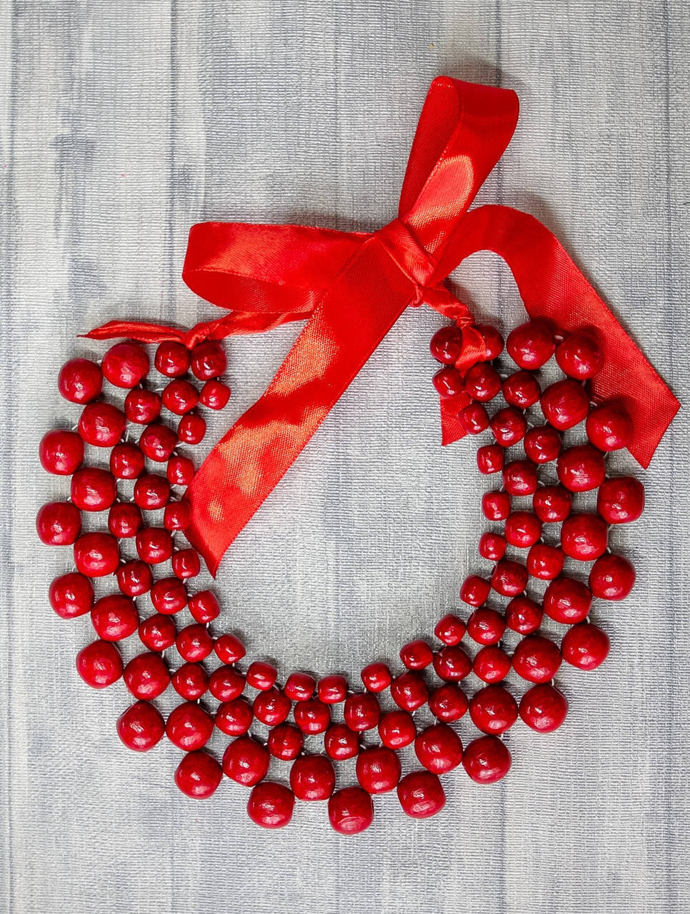 

Намисто Лілея. Червоне